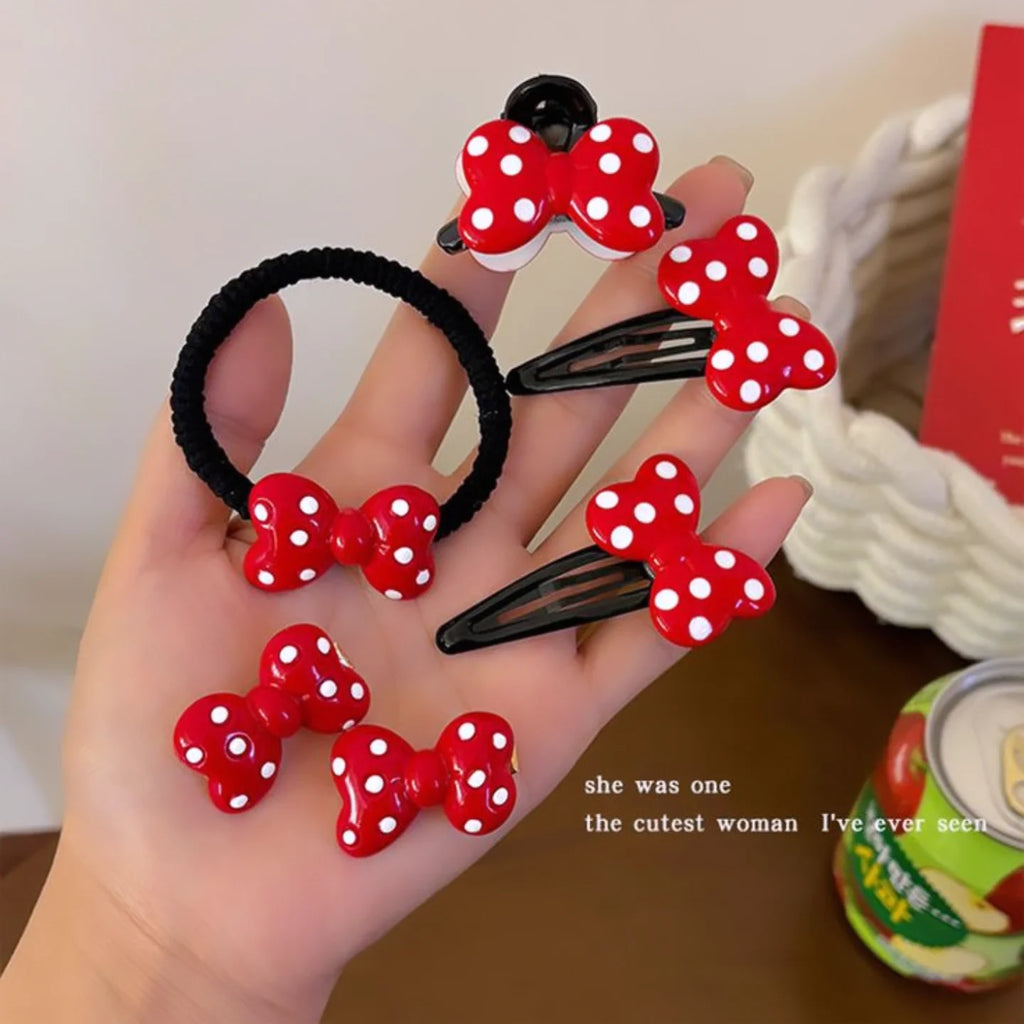 One pair Mickey Claw