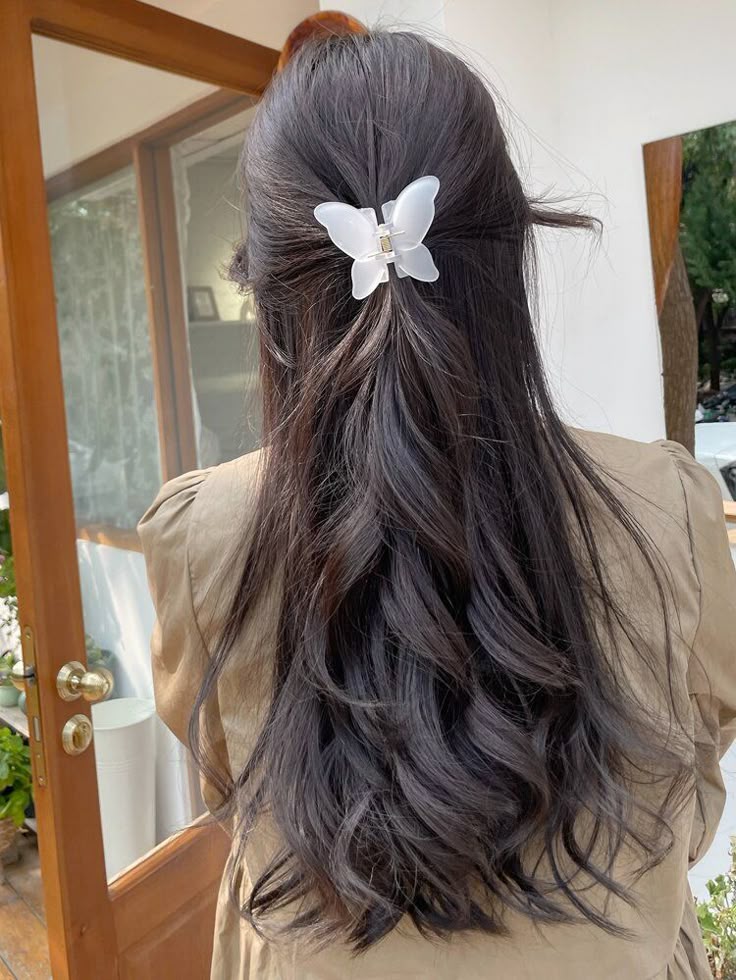 Beautiful Butterfly Clutcher