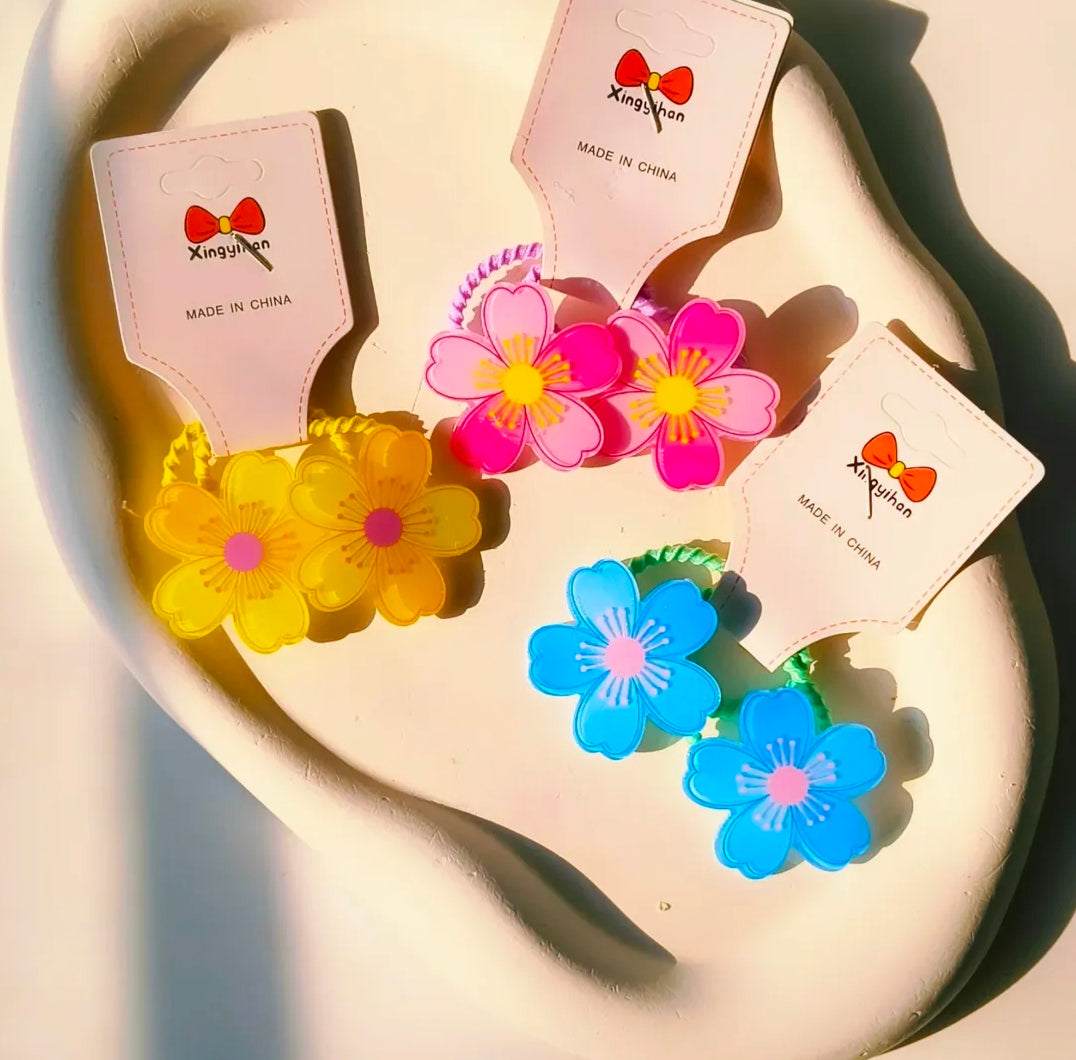 Flower hair tie