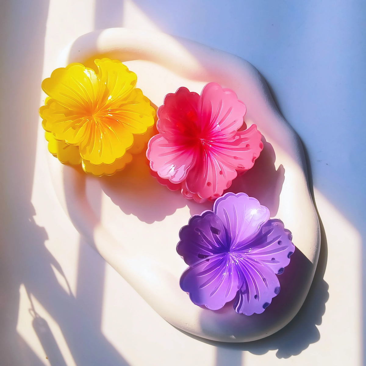 Flower Clutcher