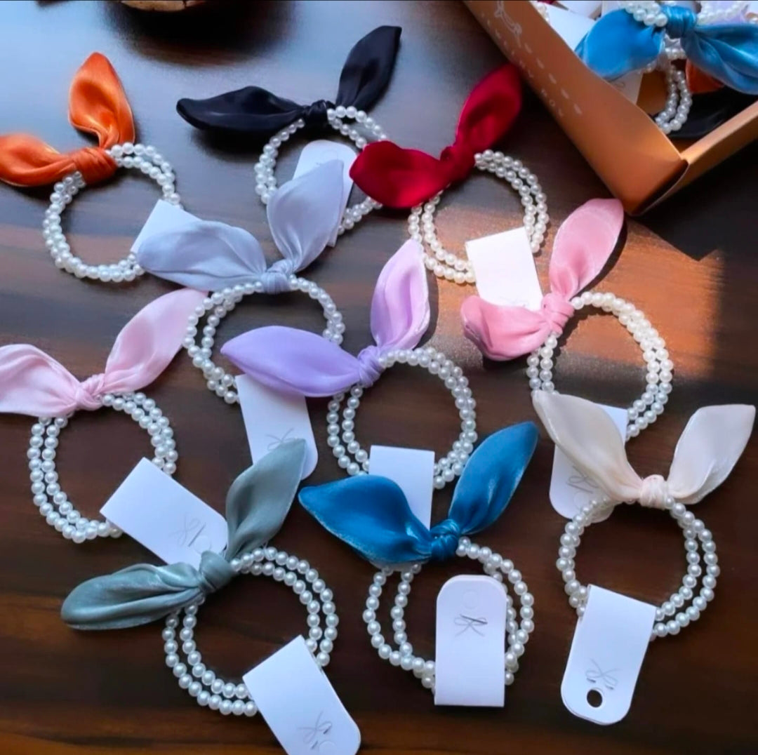 Pearl tail hair tie