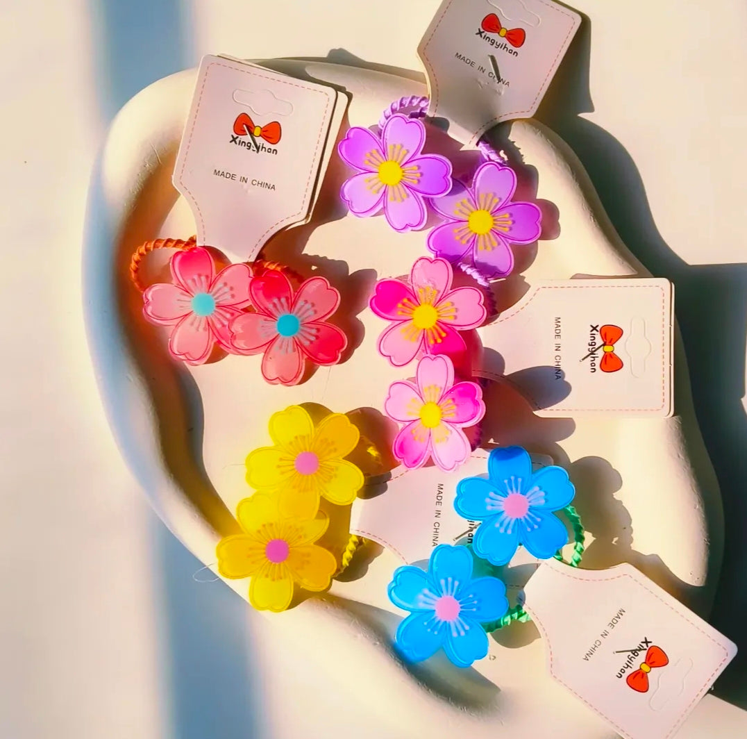 Flower hair tie