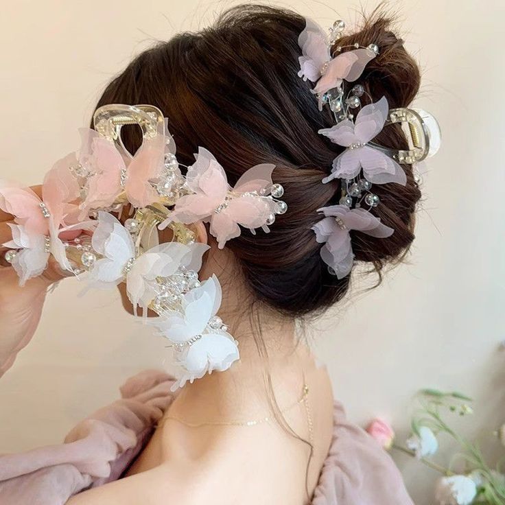 Beautiful Butterfly Clutcher