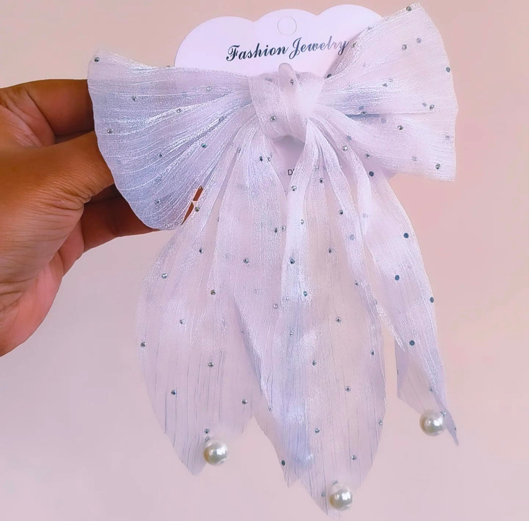 Bow tail Clip