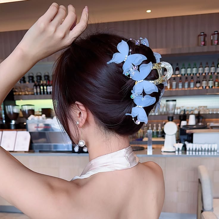 Beautiful Butterfly Clutcher