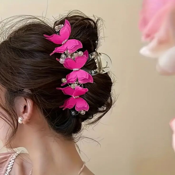 Beautiful Butterfly Clutcher