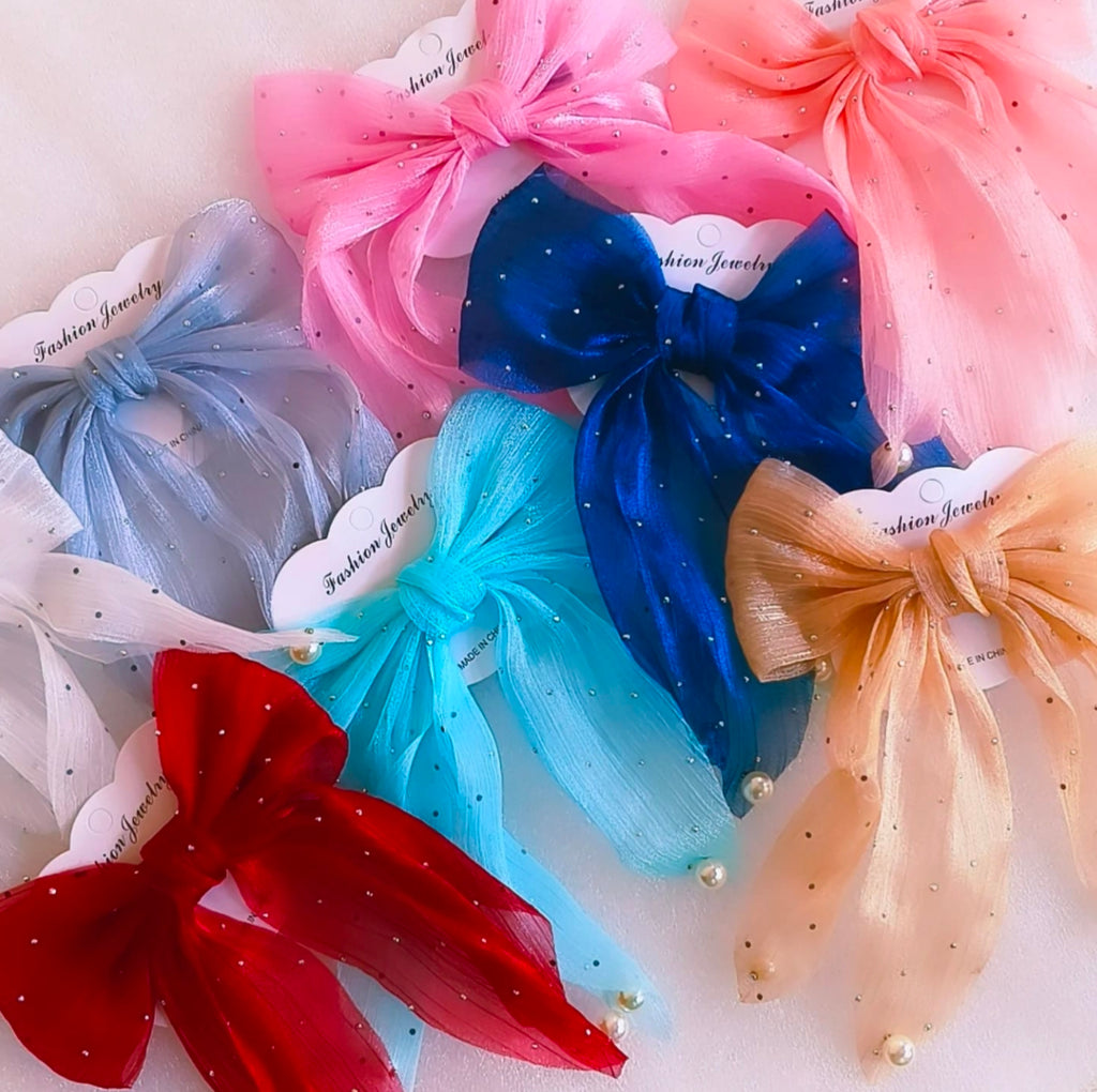 Bow tail Clip