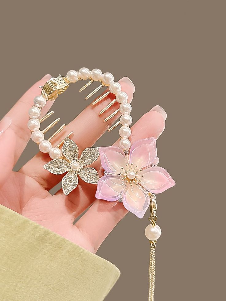 Flower bun Clutcher