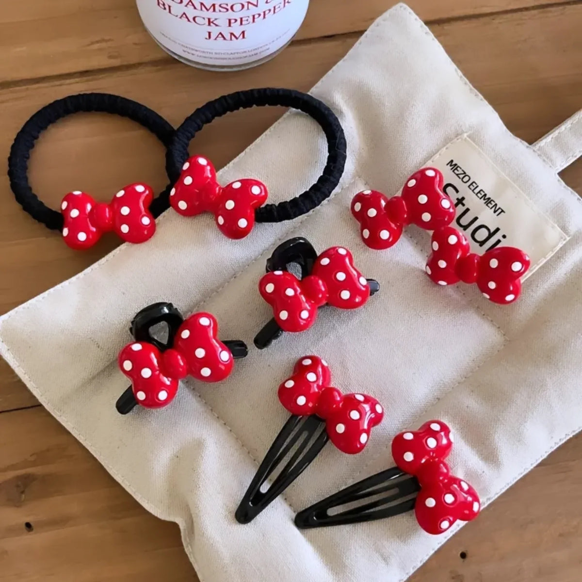 One pair Mickey Claw
