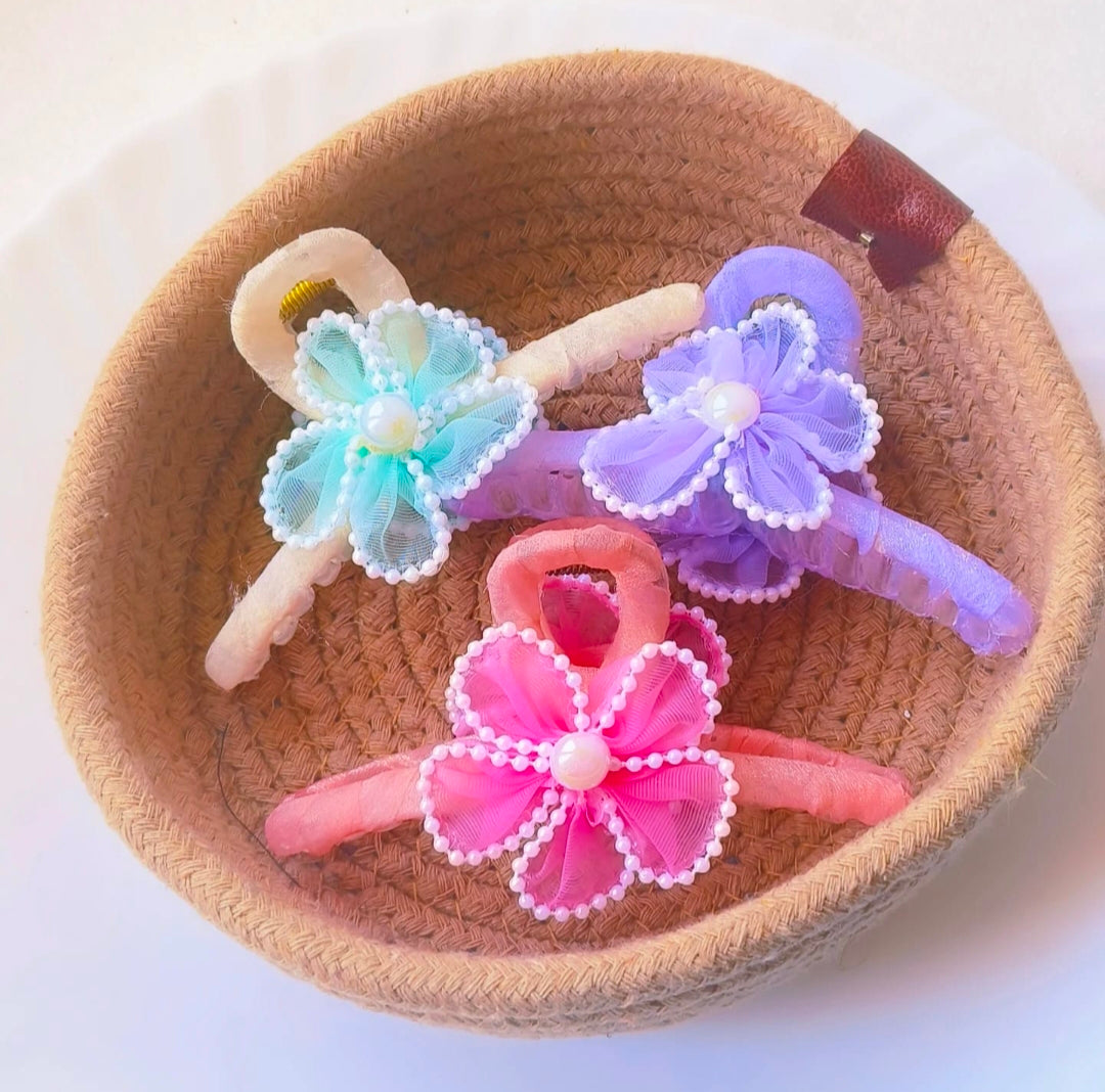 Designer flower Clutcher