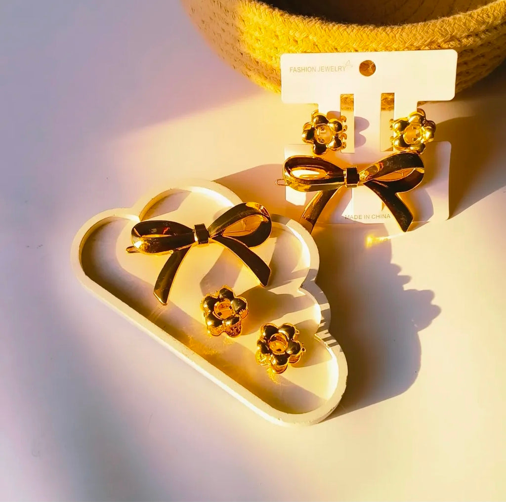 Metal bow clip & two small claw