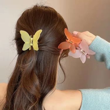Beautiful Butterfly Clutcher