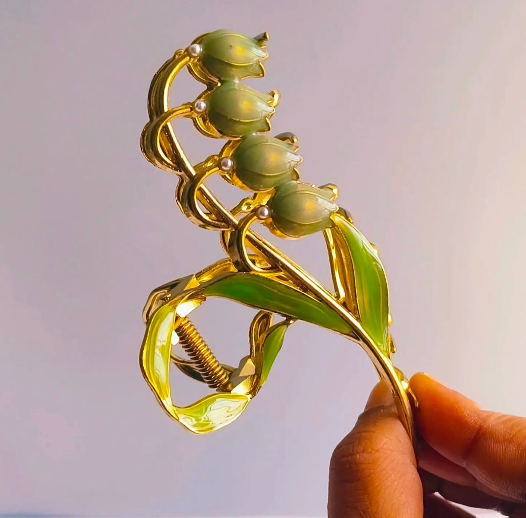 Tulip Metal Clutcher