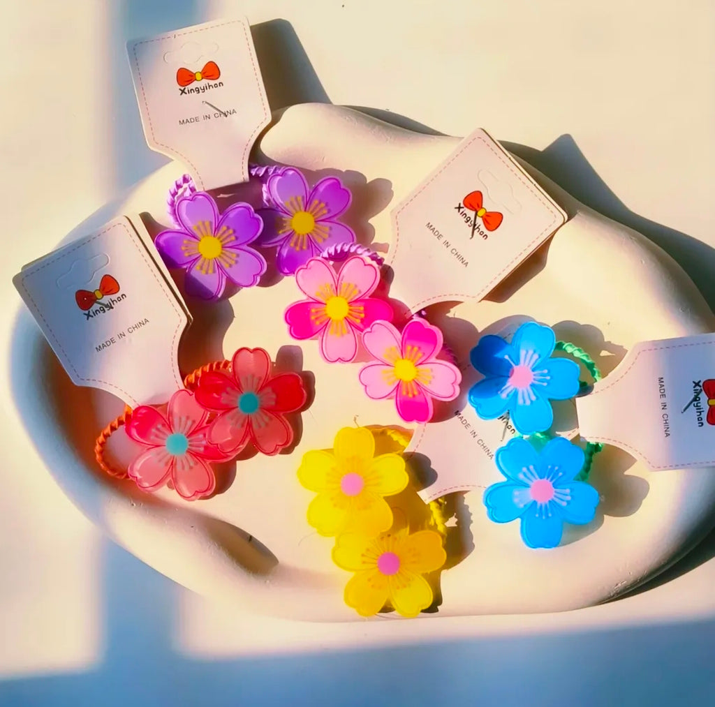 Flower hair tie
